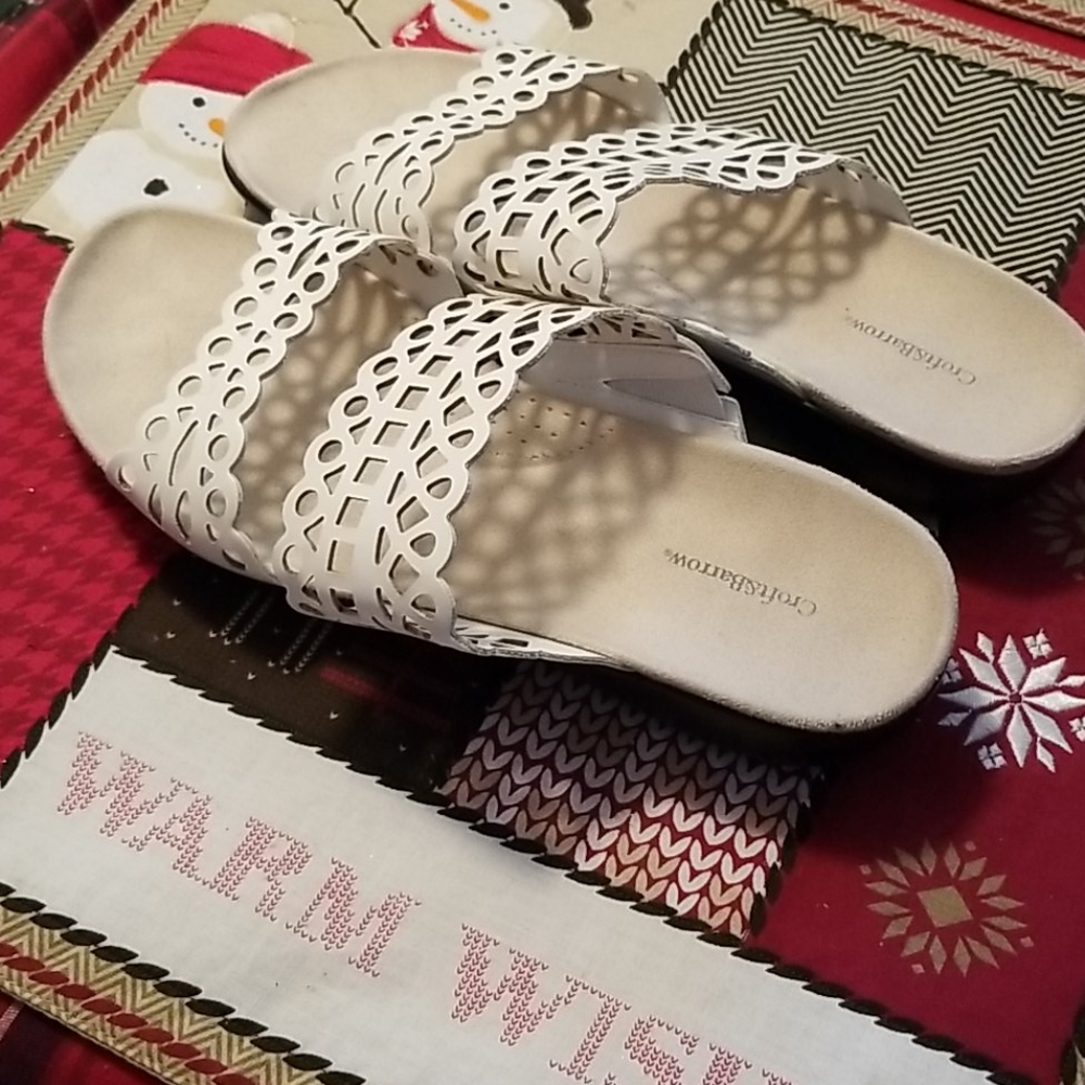 Sandals - Picture 4 of 4
